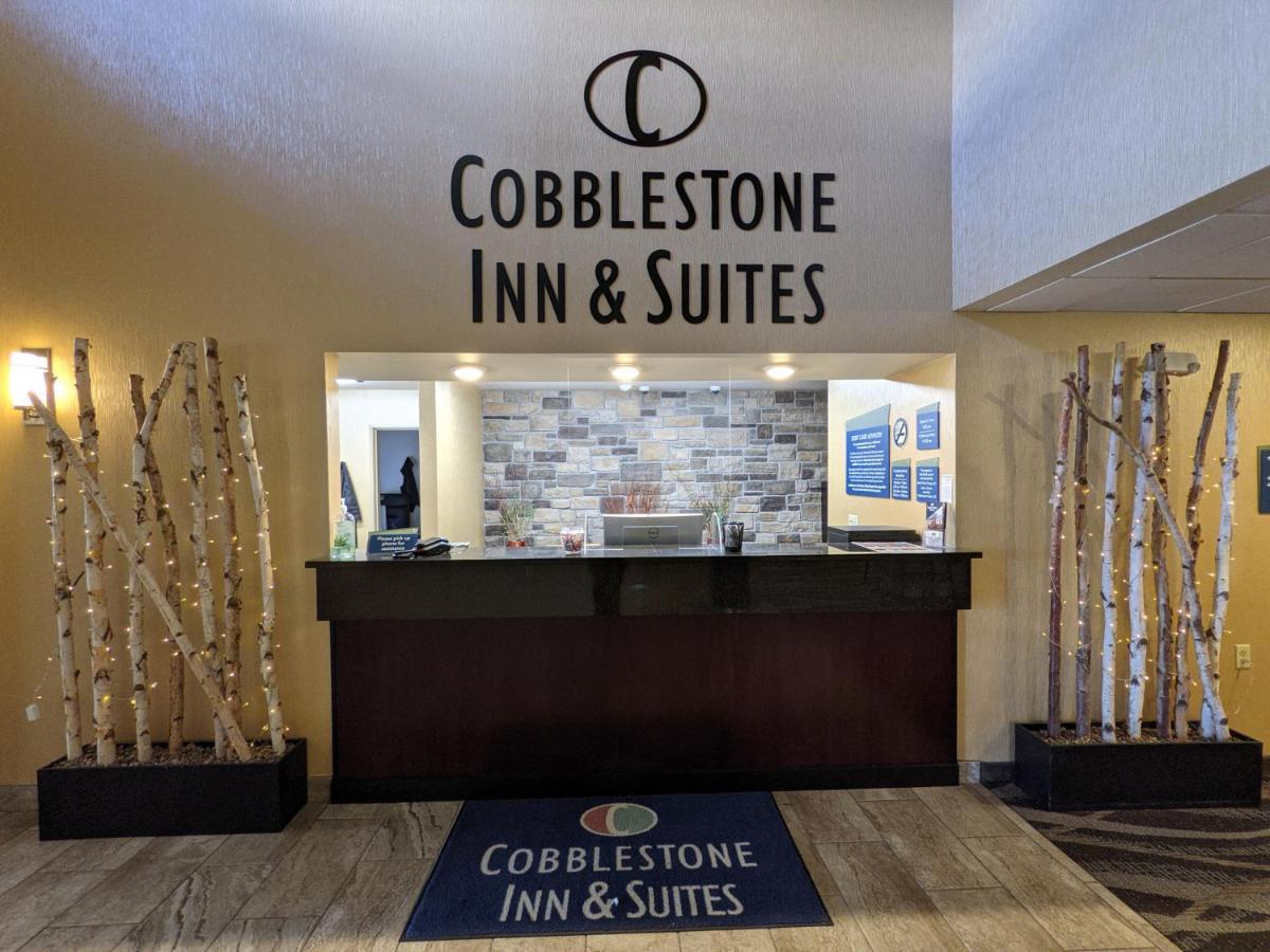 Cobblestone Inn & Suites - Merrill エクステリア 写真