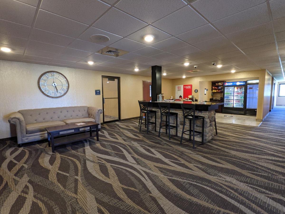 Cobblestone Inn & Suites - Merrill エクステリア 写真