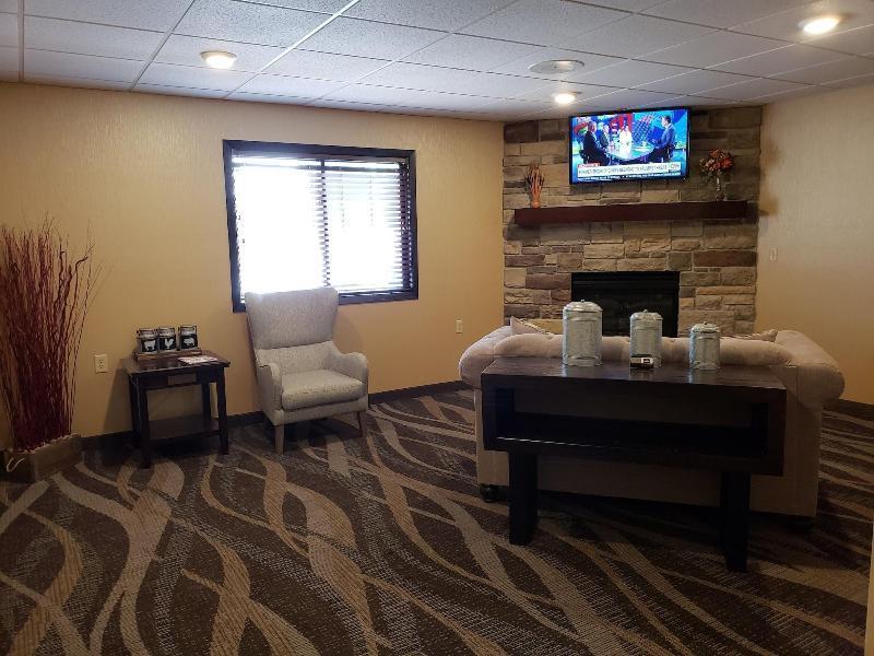 Cobblestone Inn & Suites - Merrill エクステリア 写真