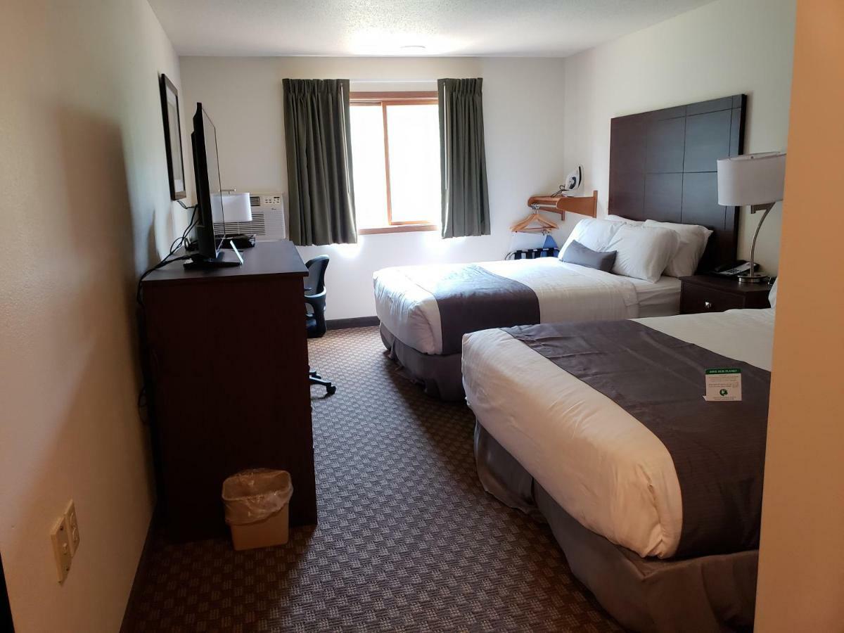 Cobblestone Inn & Suites - Merrill エクステリア 写真